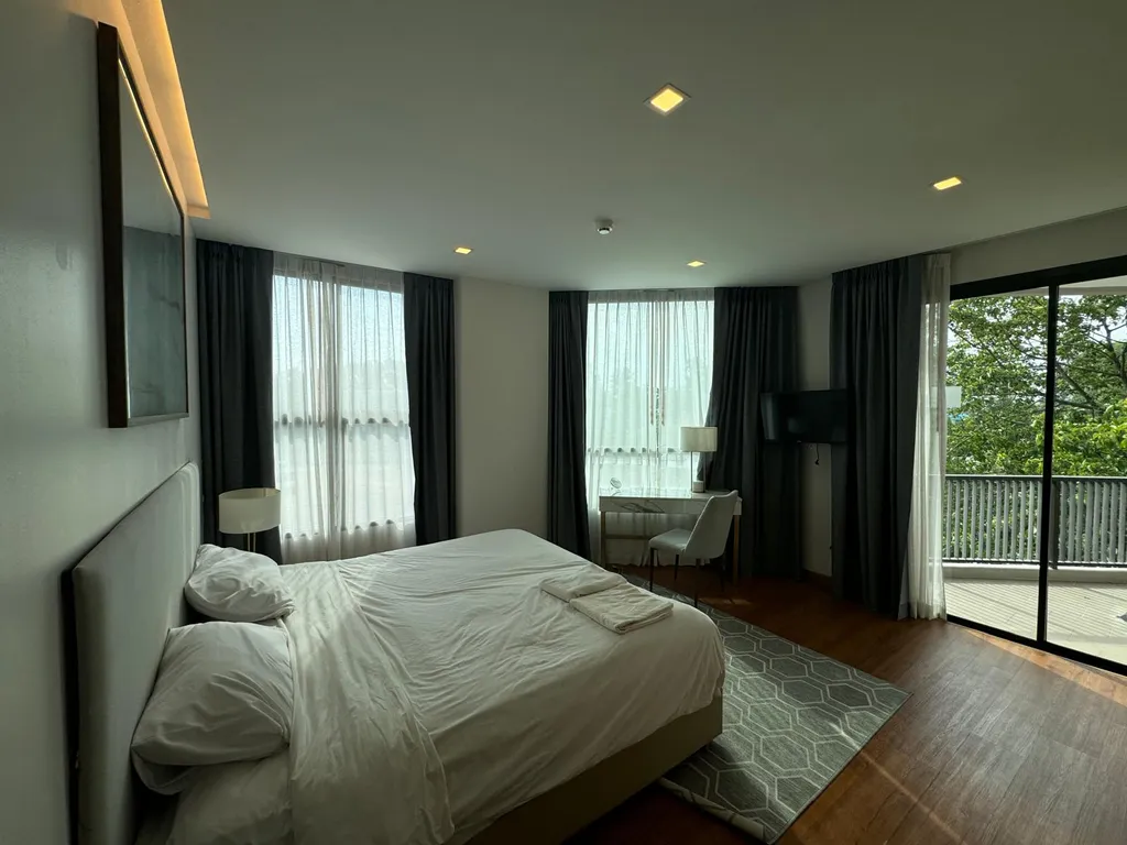 Просторная квартира у океана с окнами на восход — аренда посуточно в Пхукет