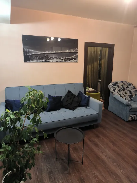 Уютная квартира в центре — аренда посуточно в Белово