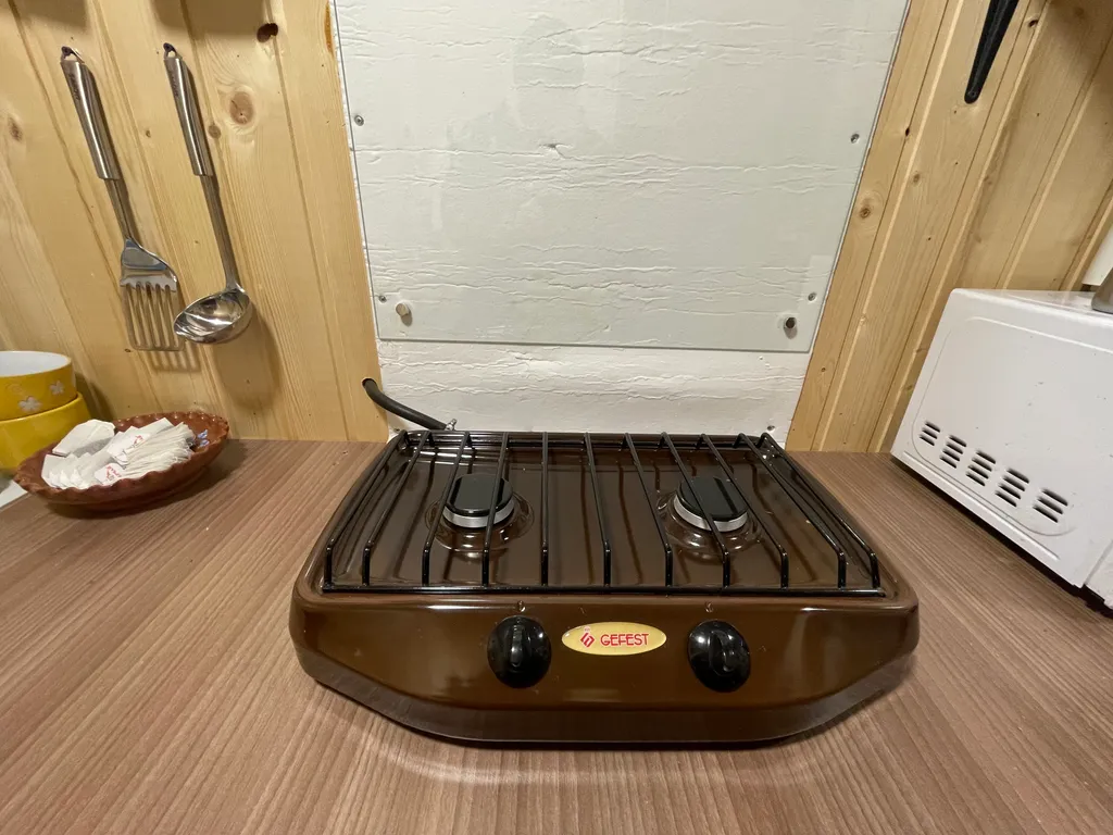 Квартира Уютная мансарда в деревне на оздоровительной базе отдыха "Ребовичи" — Лодейное Поле