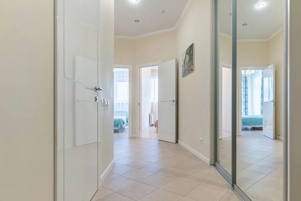 Шикарный апартамент всего в 5 минутах от моря в центре