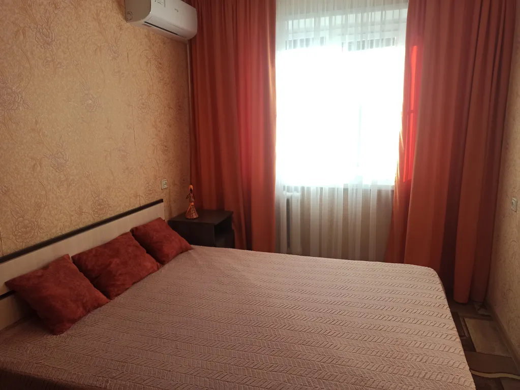 Квартира на первой линии от озера с кондиционером