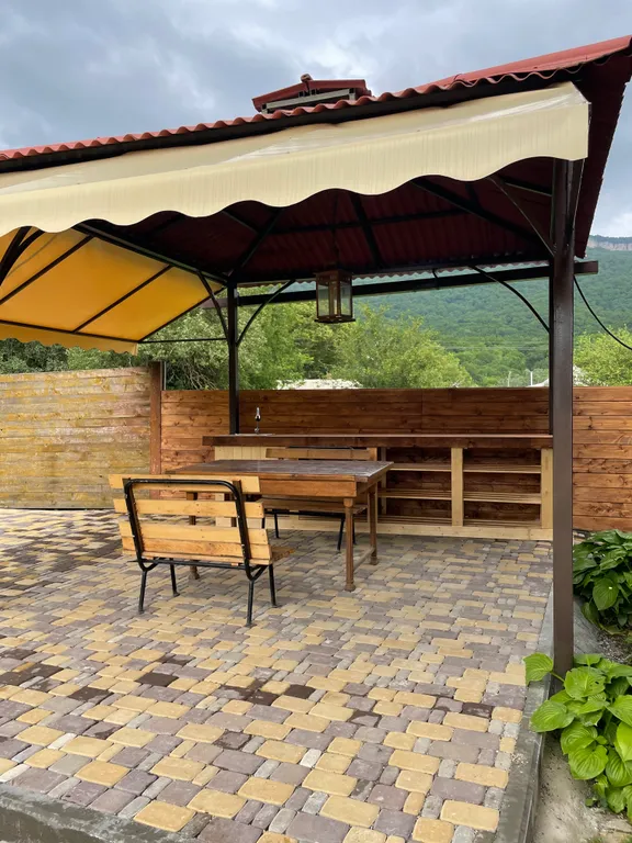 Дом из сруба с баней и бассейном