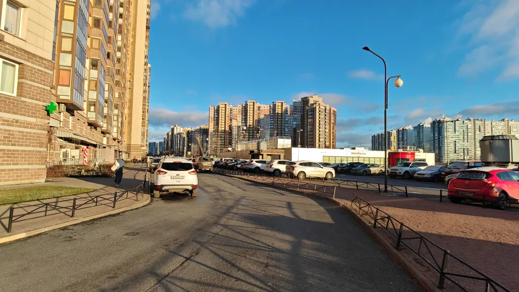 Квартира 4-комнатная Квартира — Санкт-Петербург