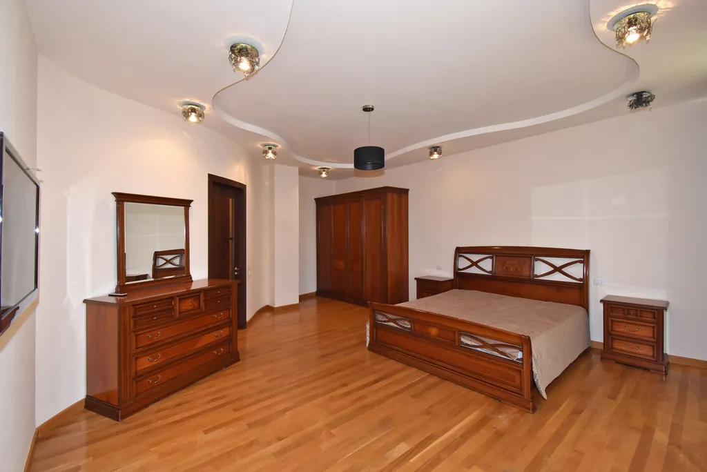 Красивая трёхкомнатная квартира в центре города