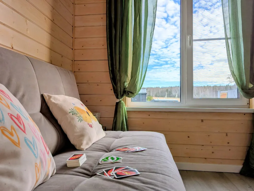 Просторный домик для семейных посиделок, встреч с друзьями Поляна Грин