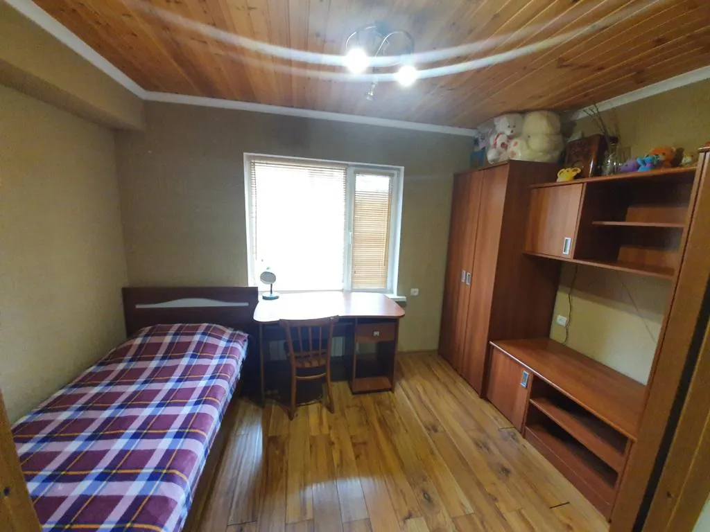 Часть дома из 3-комнат, с отдельным входом в центре курортной зоны