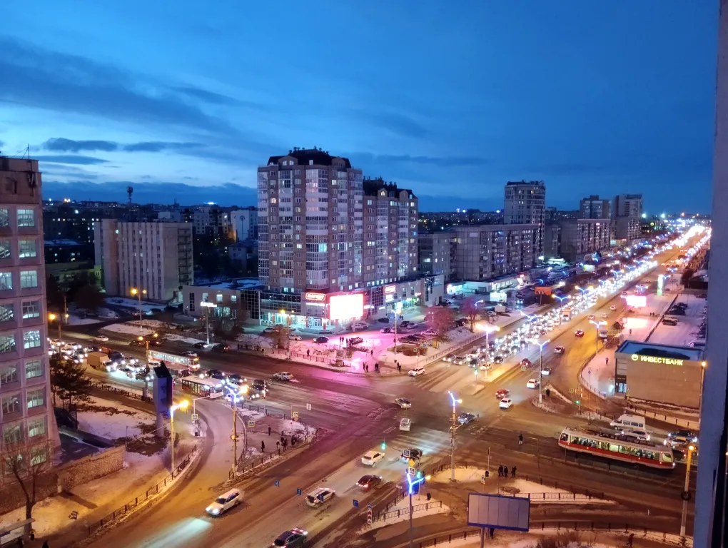 Новая большая светлая теплая квартира в новом доме в центре города