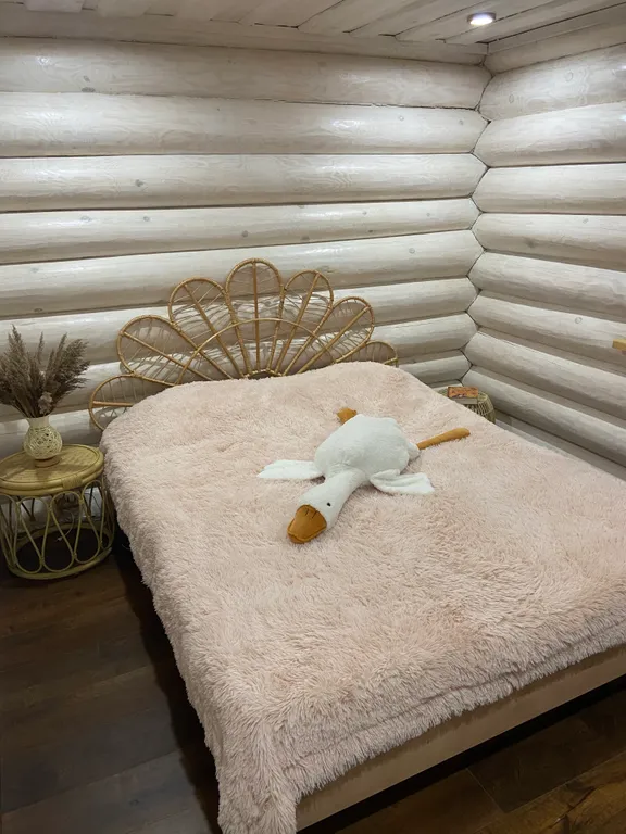 Сказочный дом в лесу