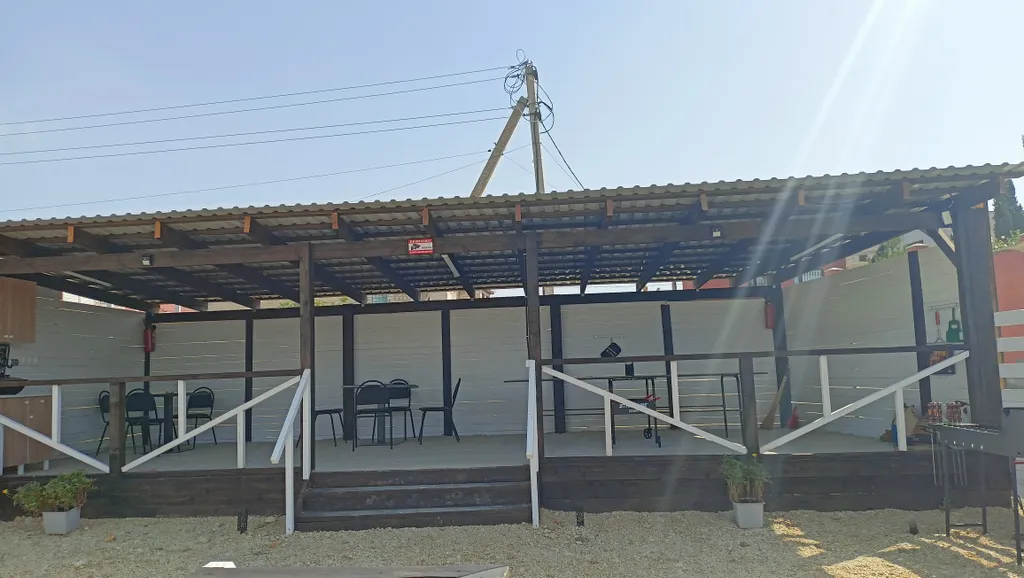 Уютный домик с видом на море