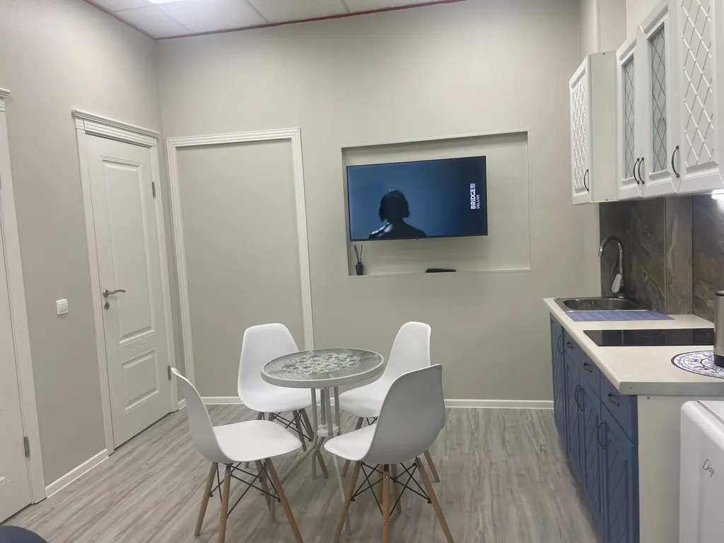 Уникальная локация, квартира с отдельным входом в самом сердце города