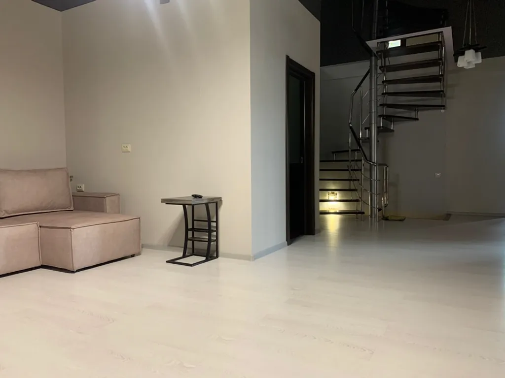 Уютный дом в городе