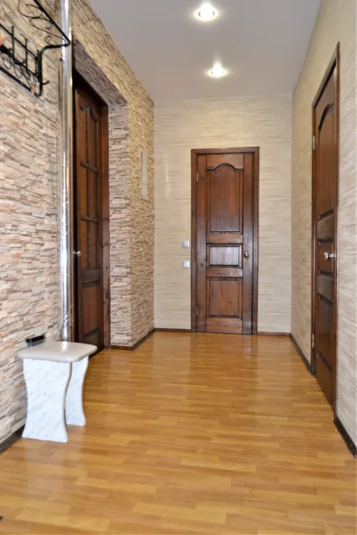 Двухкомнатная квартира с раздельными комнатами в центре возле МАГУ