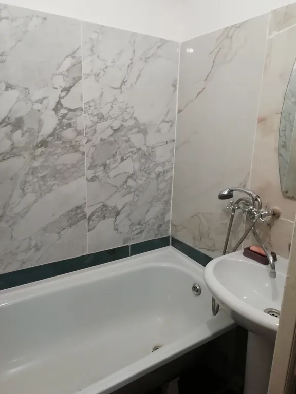 Простая квартира, дом у моря