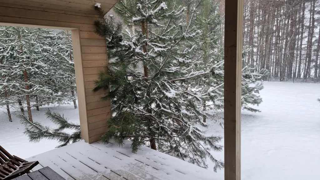 Коттедж Стильный барнхаус с горячей купелью фурако с видом на воду — Можайск