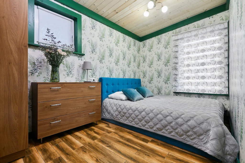 Большой коттедж с 5 спальнями, камином и террасой, Ромашка