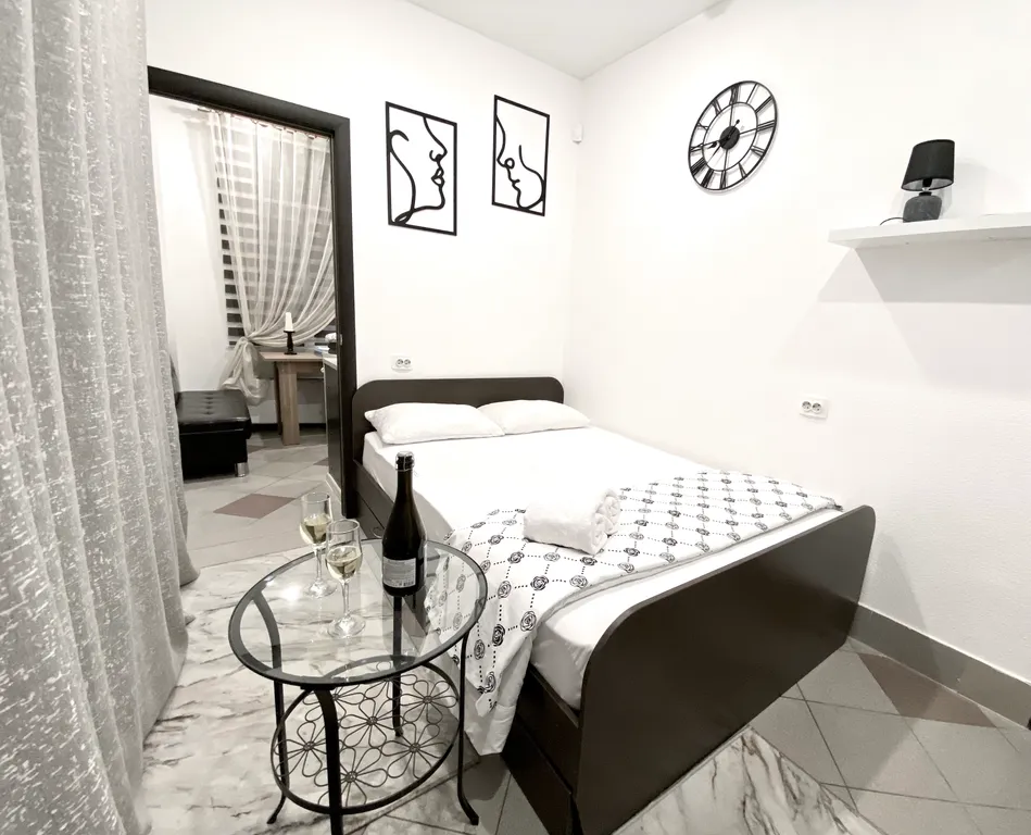 Квартира Уютная студия в центе Кирова — аренда посуточно в Киров