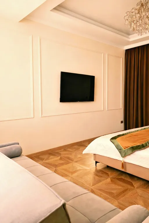 Оливковый люкс около парка 28 Панфиловцев