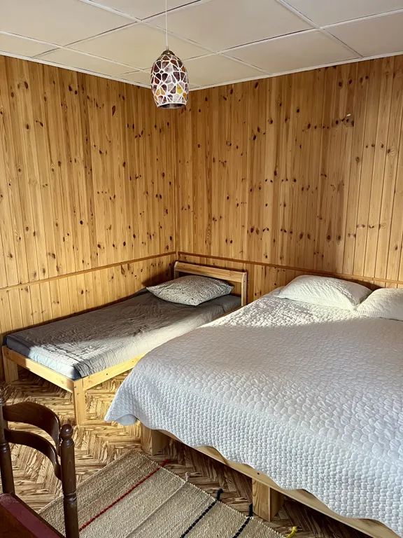 Уютный дом с камином