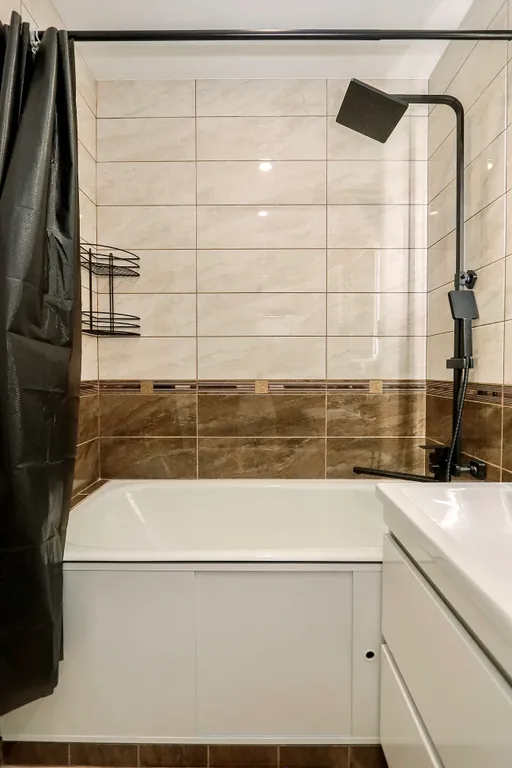 Уютная с современным ремонтом квартира напротив зоопарка