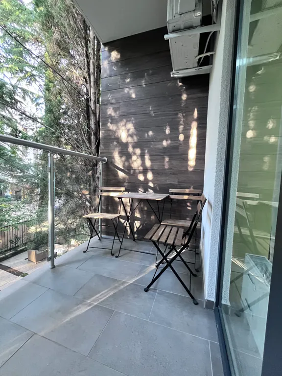 Квартира Красивая квартира с выделенной спальней в 5 минутах от пляжа Мандарин — Сириус