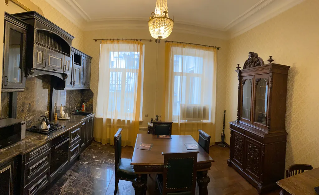 Квартира Старинная квартира в самом центре города в которой приятно находиться — Санкт-Петербург