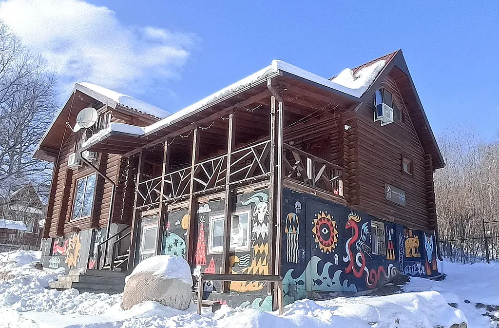 Коттедж Коттедж Просторный сруб с гамаком, камином и баней — Мезмай