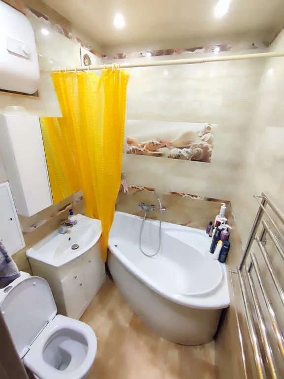 Уютная комната ,в 3-х комнатной квартире в центре города