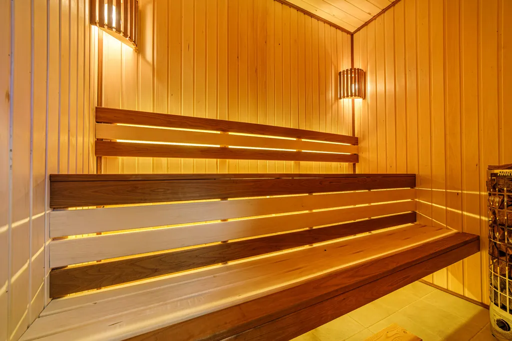 Дом с сауной, купелью и террасой