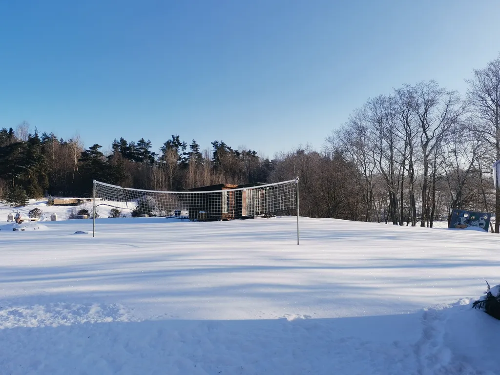 Дом с баней на берегу озера