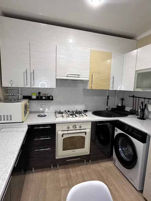 Квартира Светлая, уютная 2-я квартира — Лабинск