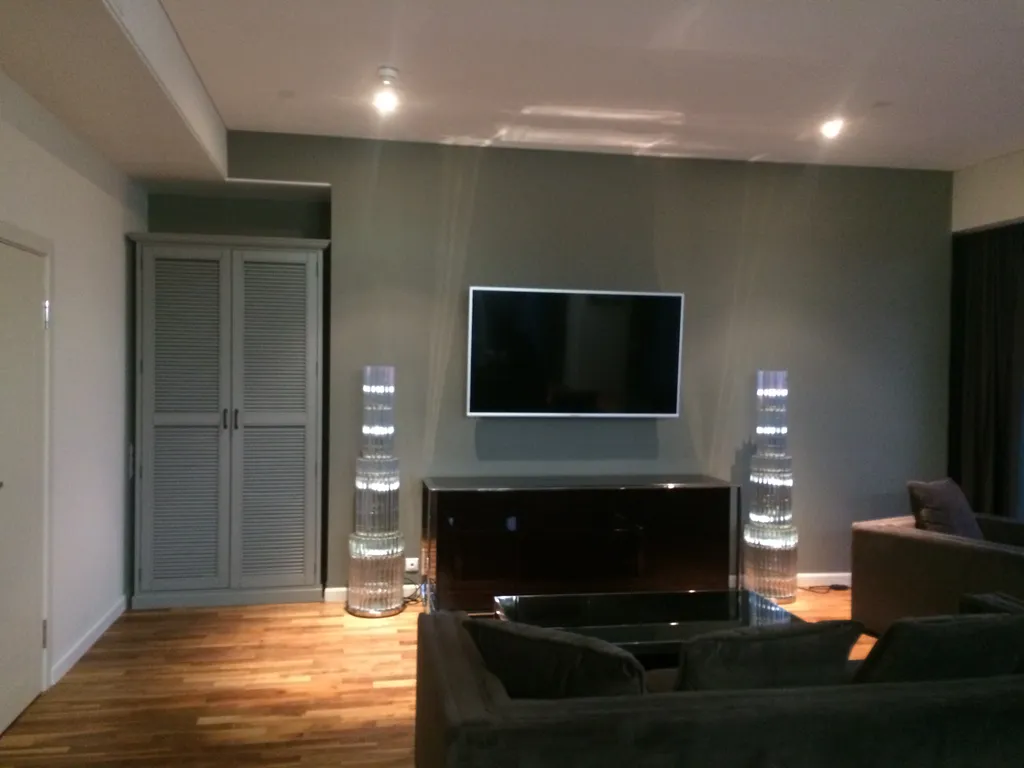 Угловой просторный апартамент 61 этаж