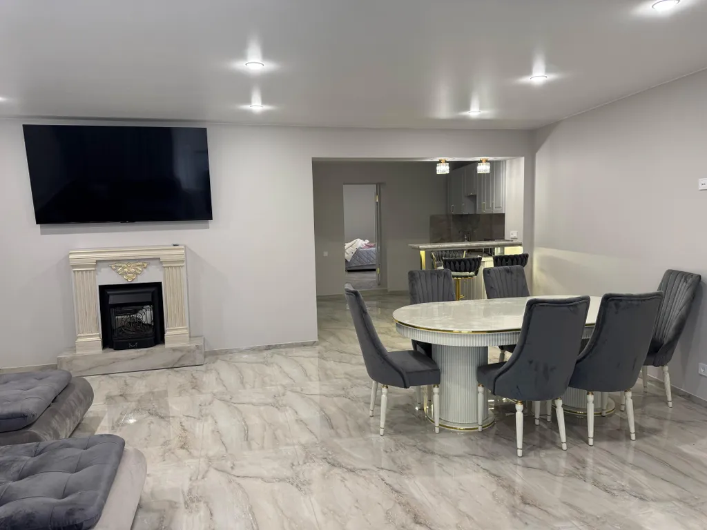 Квартира Трехкомнатные апартаменты категории “Люкс” — аренда посуточно в Владикавказ