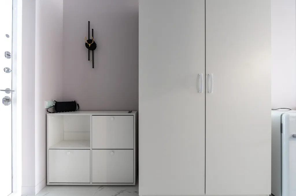 Светлая студия Real Apartments