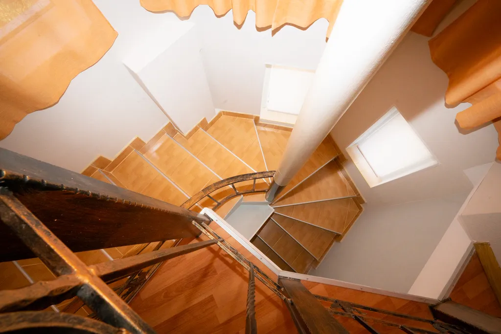 Стильная 2-х этажная квартира для большой семьи или дружной компании