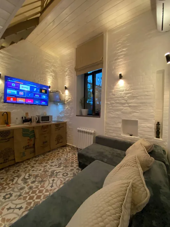 Уютные трехуровневые апартаменты в стиле Лофт в центре города Уровни