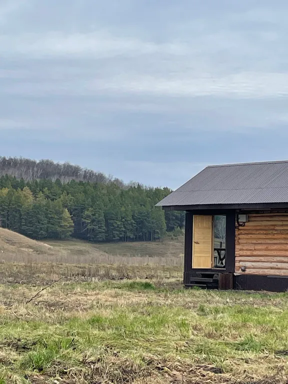 Дом у ручья