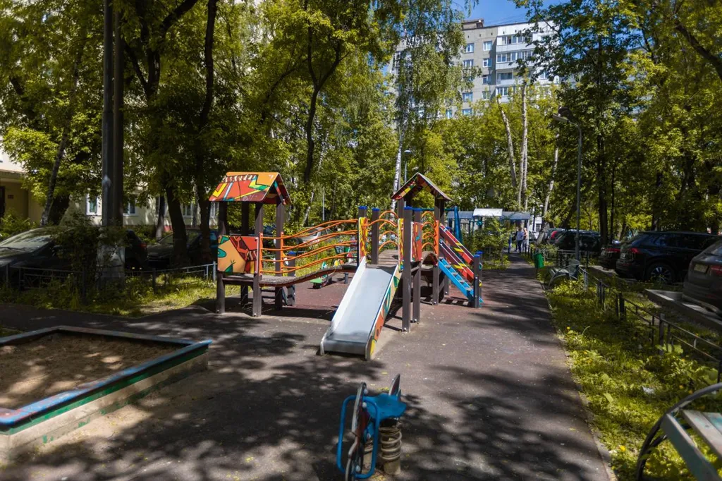 Квартира 3-комнатная Квартира — Москва