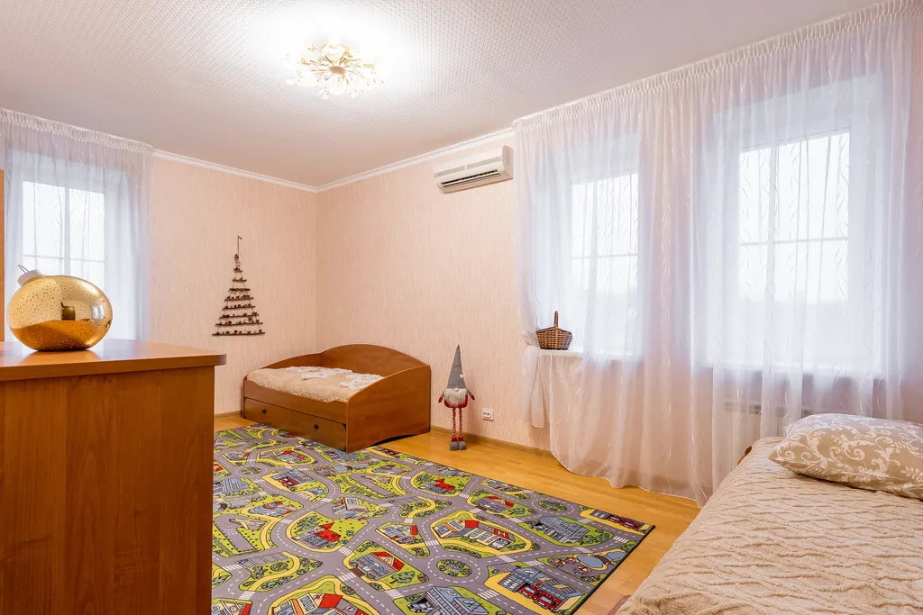 Большой коттедж на берегу Волги