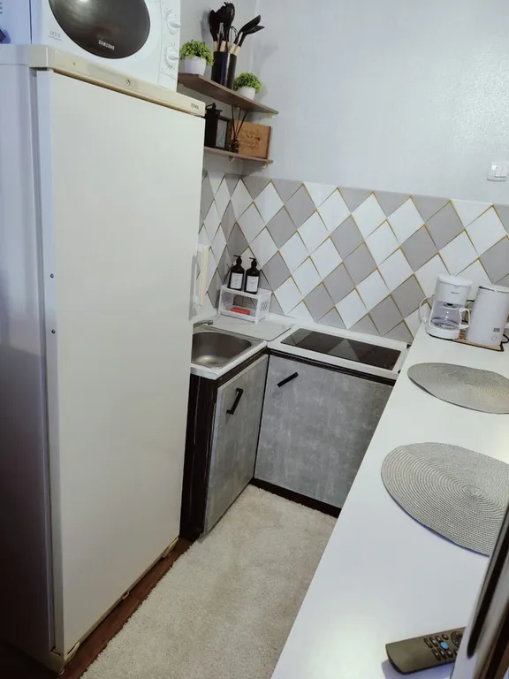 Квартира Апартаменты рядом с озером и открытым бассейном — Красноярск