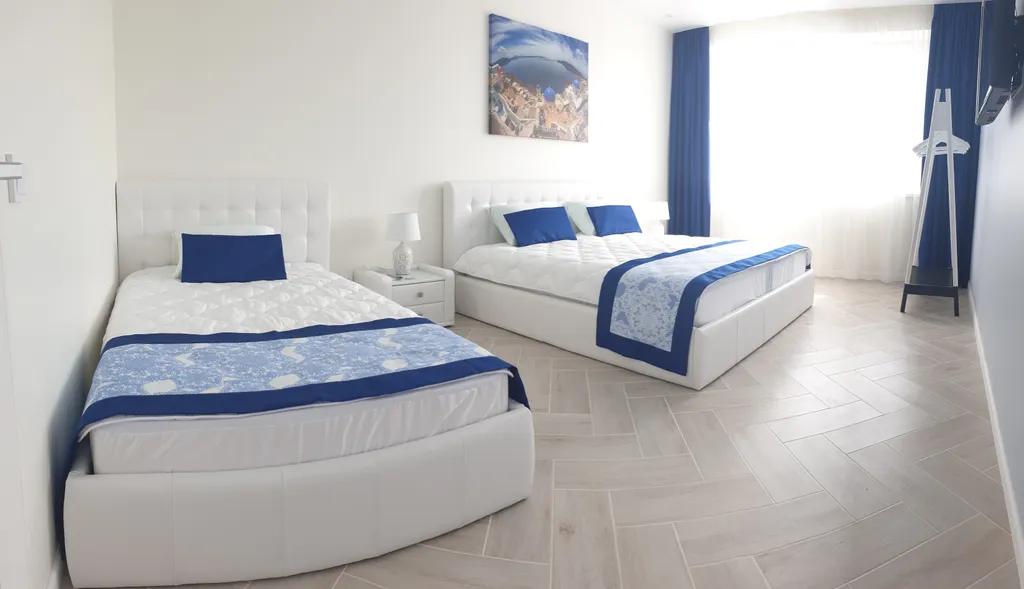 В Духе Санторини