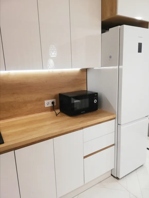 Уютная квартира с дизайнерский ремонтом и новой бытовой технико