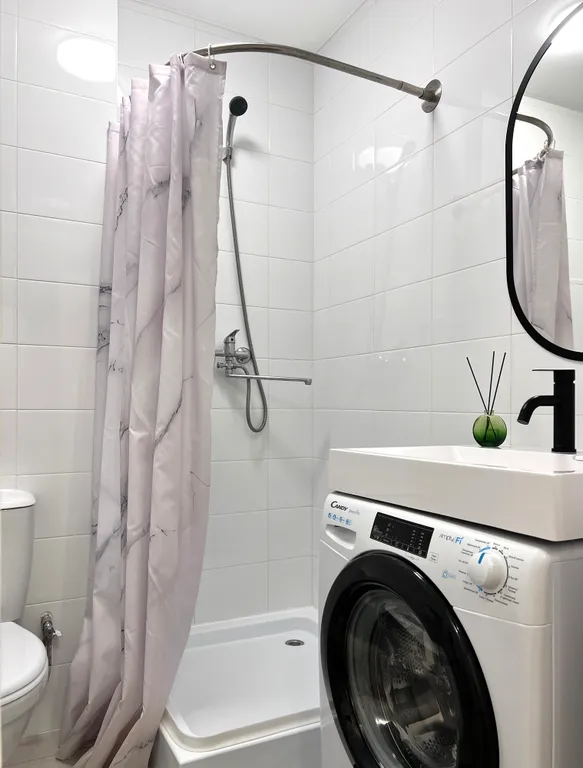 Студия с прекрасным видом из окна