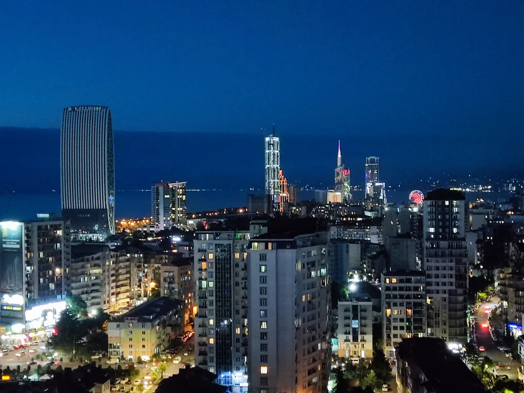 Квартира Идеальная двухкомнатная квартира — Батуми