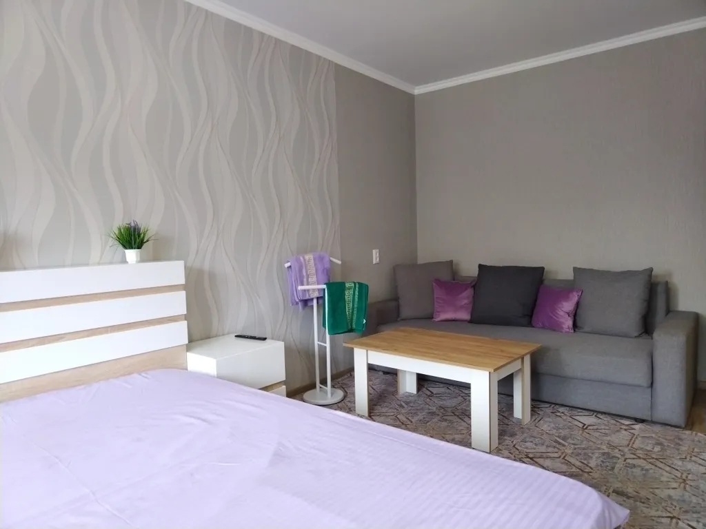 Новая 2 к/кв центр, рядом вокзалы и городской парк