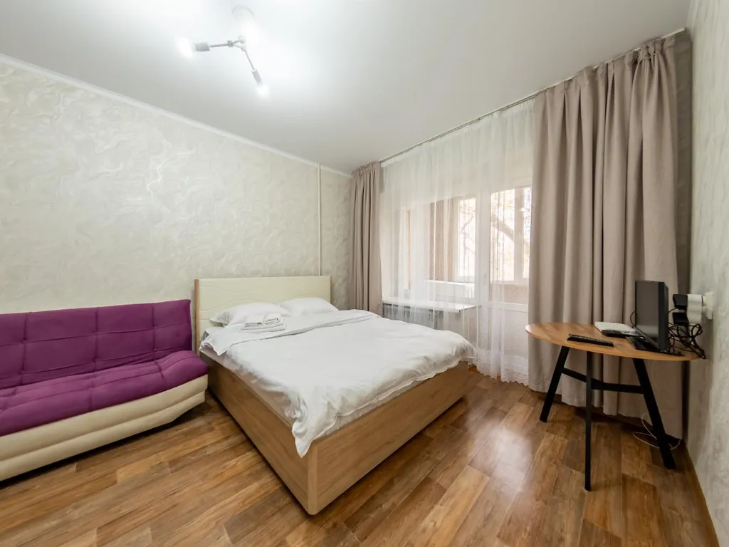 1-комнатная квартира у ТРЦ Maxima — аренда посуточно в Алматы