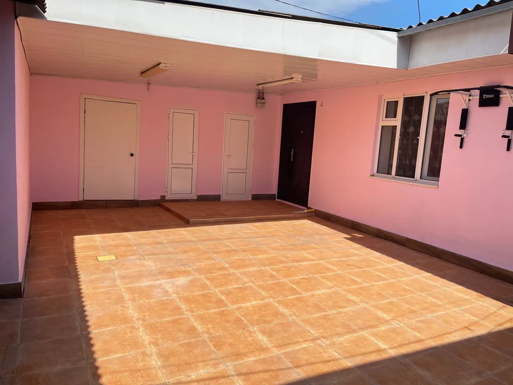 4-комнатный Дом