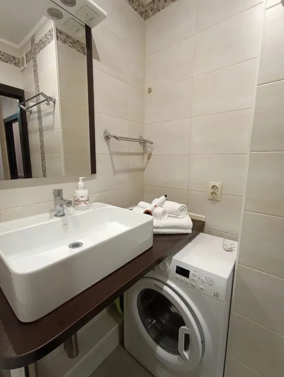 Квартира Двухкомнатная квартира с дизайнерским ремонтом — Краснодар