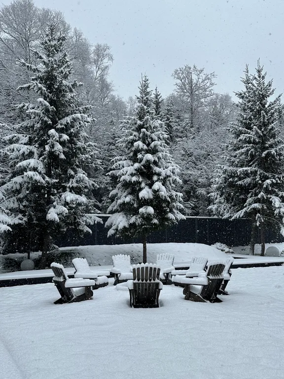 Коттедж Дом с летним бассейном (4 спальни) — Дубна