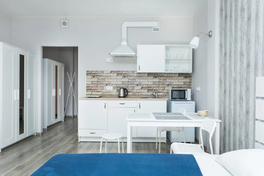 Светлый апартамент в центре рядом с БЦ Высоцкий, Антей