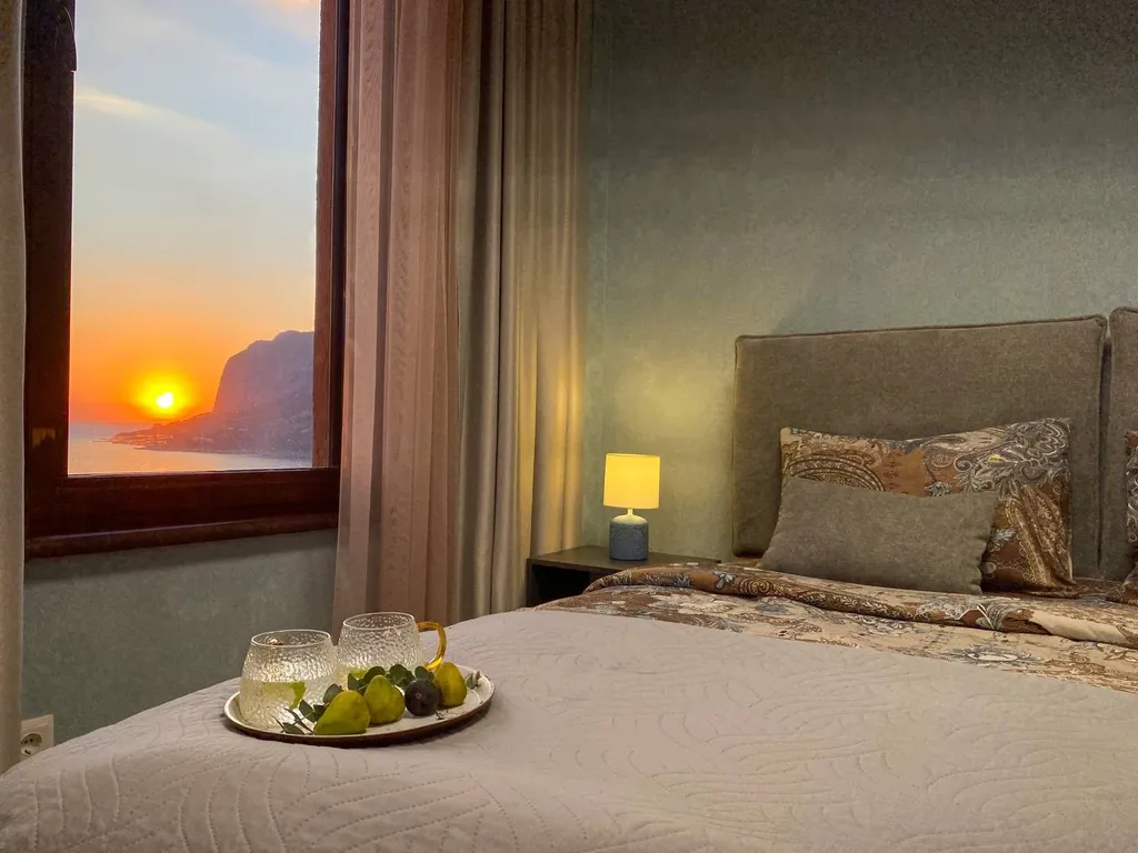 Видовая студия с видом на море и горы